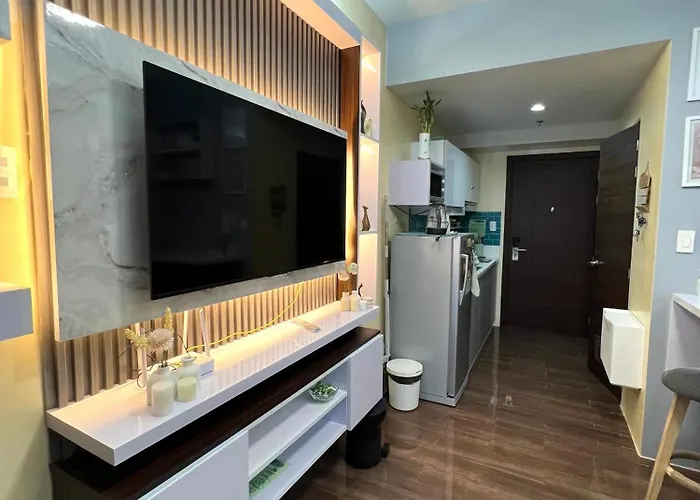 In Air Residences, Makati With Wifi, Netflix, Pool, Mall And
