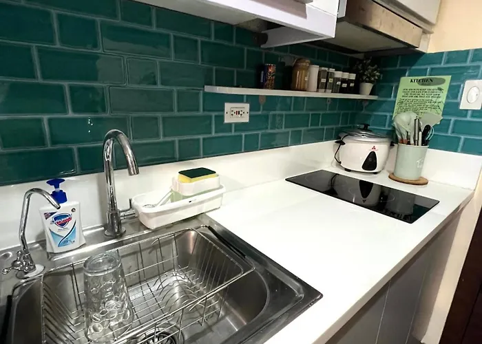 Apartment In Air Residences, Makati With Wifi, Netflix, Pool, Mall And Manila