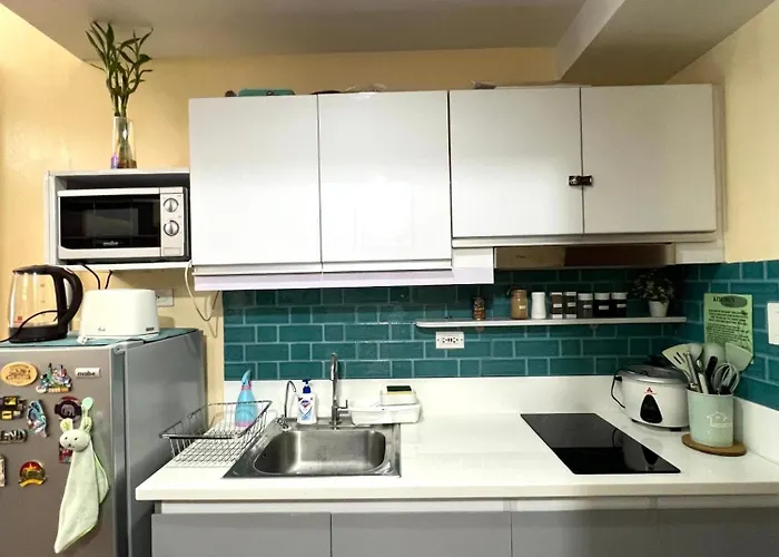 In Air Residences, Makati With Wifi, Netflix, Pool, Mall And * Manila