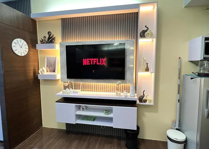 In Air Residences, Makati With Wifi, Netflix, Pool, Mall And Apartment Manila
