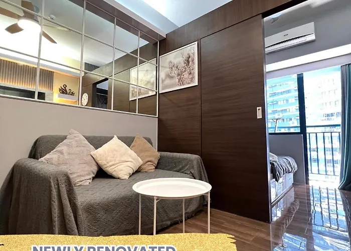 In Air Residences, Makati With Wifi, Netflix, Pool, Mall And Manila